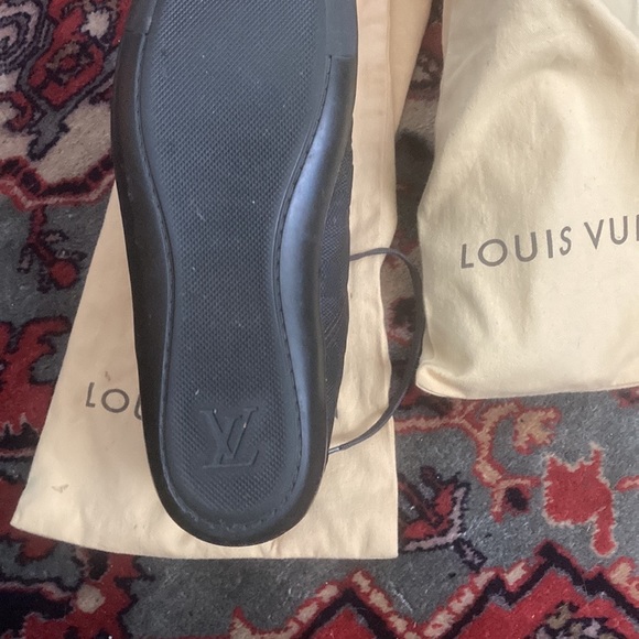 Louis Vuitton shoes they are in somewhat good condition not bad but not the best - Picture 5 of 6